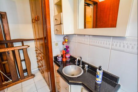 Casa à venda com 245m², 3 quartos e 4 vagasBanheiro da Suíte 1