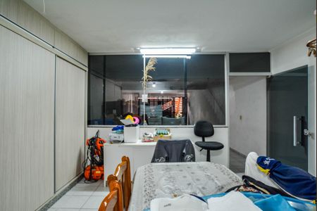 Casa à venda com 245m², 3 quartos e 4 vagasÁrea de Serviço