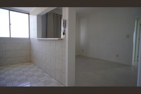 Apartamento para alugar com 60m², 2 quartos e sem vagaCozinha 