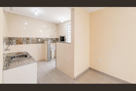 Cozinha de apartamento para alugar com 2 quartos, 50m² em Niterói, Canoas