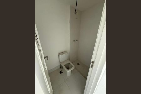 Apartamento para alugar com 152m², 3 quartos e 3 vagasBanheiro