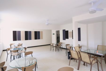 Apartamento para alugar com 90m², 2 quartos e 1 vagaÁrea comum - Salão de festas