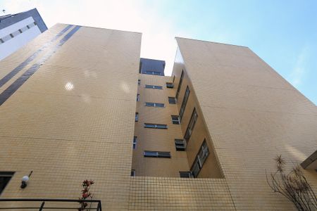 Apartamento para alugar com 90m², 2 quartos e 1 vagaFachada