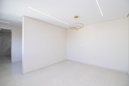 Sala de casa para alugar com 2 quartos, 65m² em Vila Nhocuné, São Paulo