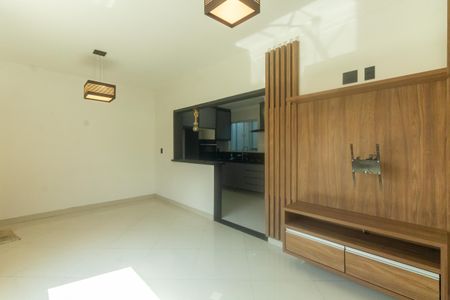 Sala de casa de condomínio para alugar com 4 quartos, 140m² em Penha de França, São Paulo