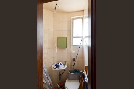 Apartamento à venda com 138m², 4 quartos e 2 vagasBanheiro de serviço