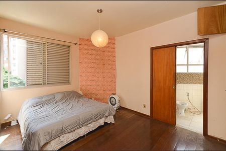 Apartamento à venda com 138m², 4 quartos e 2 vagasSuíte