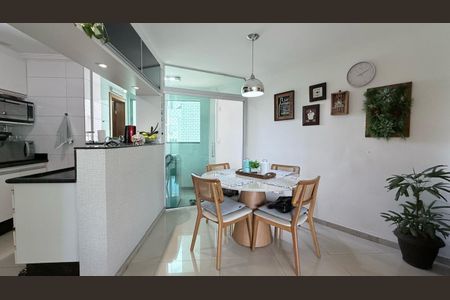 Apartamento à venda com 105m², 4 quartos e 3 vagasCopa