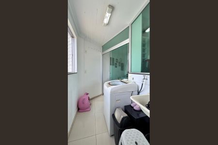 Apartamento à venda com 105m², 4 quartos e 3 vagasÁrea de serviço