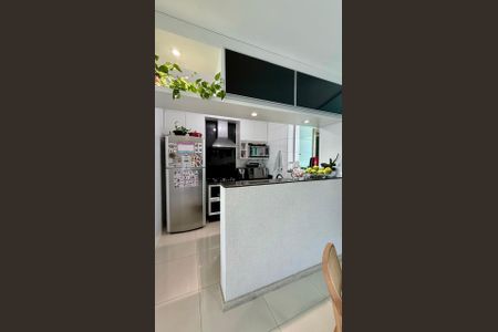 Apartamento à venda com 105m², 4 quartos e 3 vagasCozinha