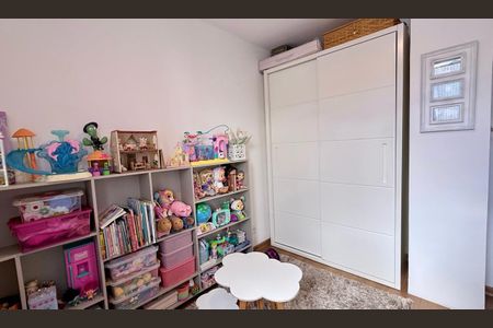 Apartamento à venda com 105m², 4 quartos e 3 vagasQuarto 3