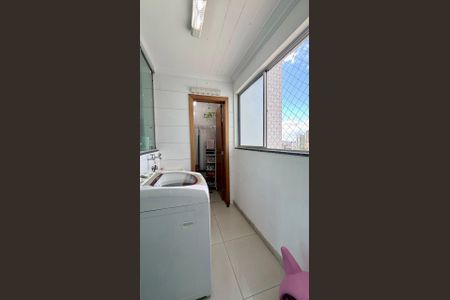 Apartamento à venda com 105m², 4 quartos e 3 vagasÁrea de serviço