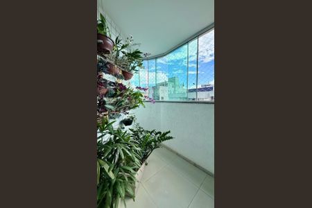 Varanda da Sala de apartamento à venda com 4 quartos, 105m² em Buritis, Belo Horizonte