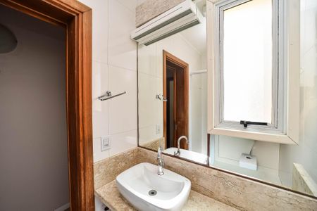 Apartamento para alugar com 55m², 2 quartos e 1 vagaBanheiro