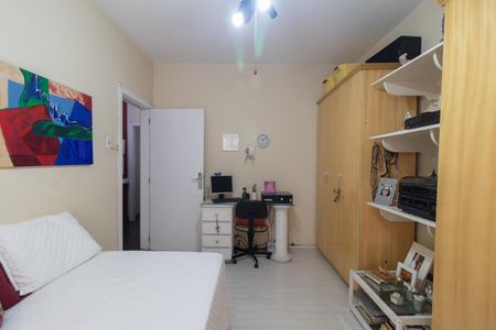 Apartamento à venda com 104m², 3 quartos e sem vagaquarto 3