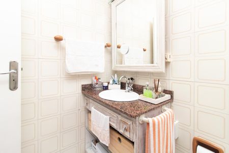 Apartamento à venda com 104m², 3 quartos e sem vagaBanheiro