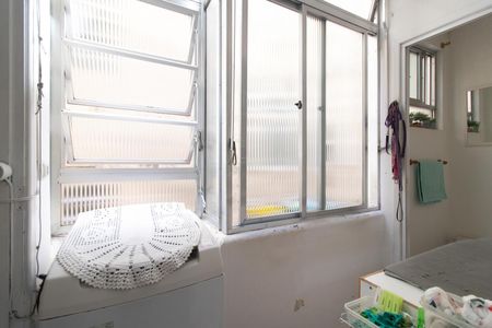 Apartamento à venda com 104m², 3 quartos e sem vagaCozinha e Área de Serviço