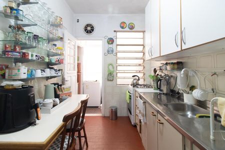 Apartamento à venda com 104m², 3 quartos e sem vagaCozinha e Área de Serviço