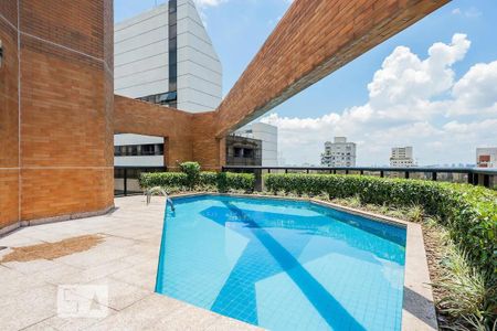 Studio à venda com 31m², 1 quarto e 1 vagaPiscina