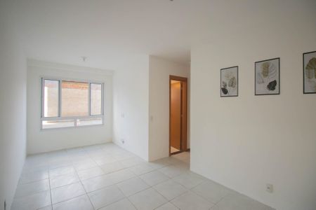 Sala de apartamento para alugar com 2 quartos, 55m² em Vista Alegre, São Gonçalo