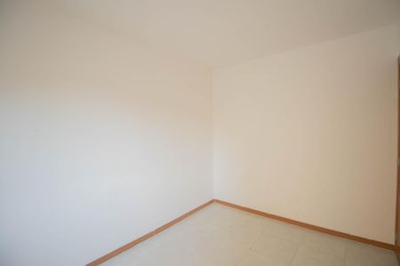 Quarto 1 de apartamento para alugar com 2 quartos, 55m² em Vista Alegre, São Gonçalo