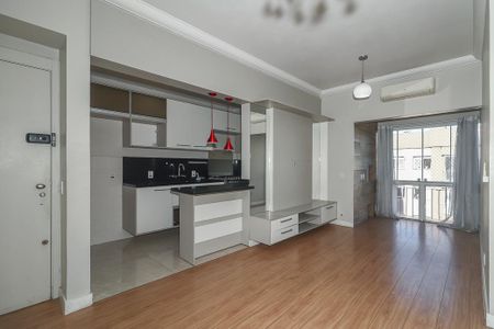 Sala de apartamento para alugar com 3 quartos, 75m² em Sarandi, Porto Alegre