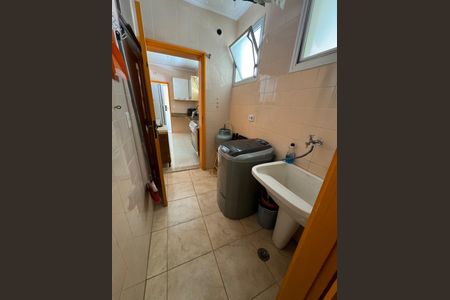 Apartamento para alugar com 75m², 3 quartos e 1 vagaÁrea Serviço