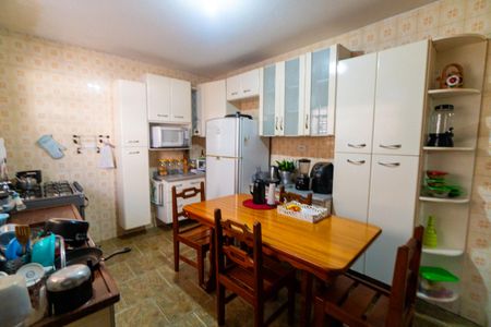 Casa à venda com 185m², 2 quartos e 3 vagasCozinha