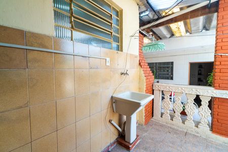 Casa à venda com 185m², 2 quartos e 3 vagasEdícula - Lavanderia