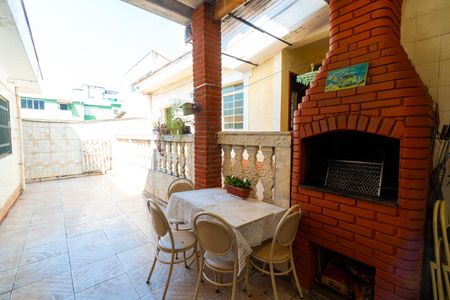 Casa à venda com 185m², 2 quartos e 3 vagasChurrasqueira