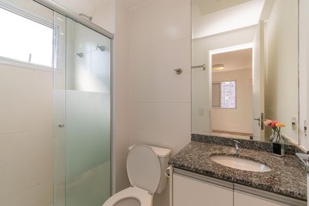 Apartamento à venda com 54m², 2 quartos e 1 vaga Apartamento à venda com 54m², 2 quartos e 1 vagaBanheiro da Suíte