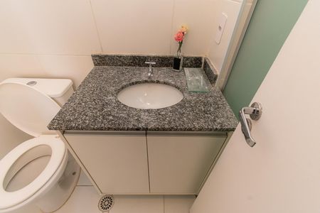 Apartamento à venda com 54m², 2 quartos e 1 vaga Apartamento à venda com 54m², 2 quartos e 1 vagaBanheiro 2