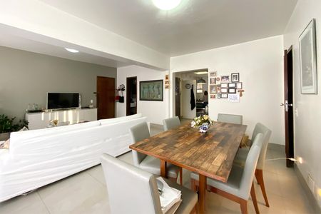 Apartamento à venda com 132m², 3 quartos e 2 vagasSala