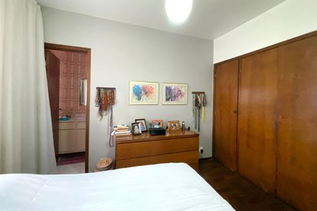 Apartamento à venda com 132m², 3 quartos e 2 vagasSuite 