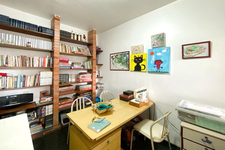 Apartamento à venda com 132m², 3 quartos e 2 vagasEscritorio