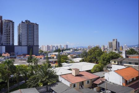 Sala - vista de apartamento para alugar com 2 quartos, 55m² em Nossa Senhora do Rosario, São José