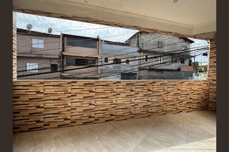 Sacada de casa para alugar com 2 quartos, 60m² em São Pedro, Osasco