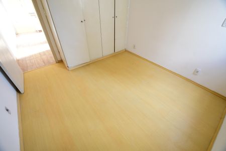 Quarto de apartamento à venda com 1 quarto, 38m² em Centro, Campinas