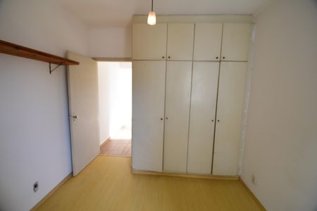 Apartamento à venda com 38m², 1 quarto e sem vagaQuarto