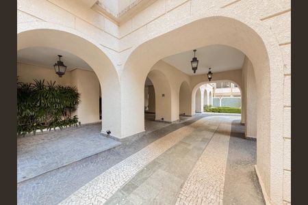 Apartamento à venda com 130m², 3 quartos e 1 vagaÁrea externa