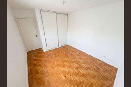 Apartamento à venda com 130m², 3 quartos e 1 vagaQuarto