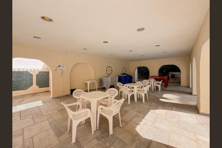 Apartamento à venda com 130m², 3 quartos e 1 vagaÁrea externa