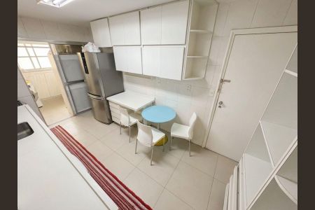 Apartamento à venda com 130m², 3 quartos e 1 vagaCozinha