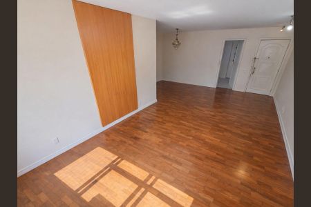 Apartamento à venda com 130m², 3 quartos e 1 vagaSala