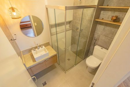 Apartamento à venda com 73m², 2 quartos e 1 vaga Apartamento à venda com 73m², 2 quartos e 1 vagaBanheiro social