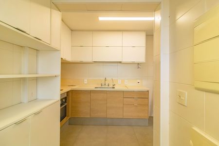 Apartamento à venda com 73m², 2 quartos e 1 vaga Apartamento à venda com 73m², 2 quartos e 1 vagaCozinha