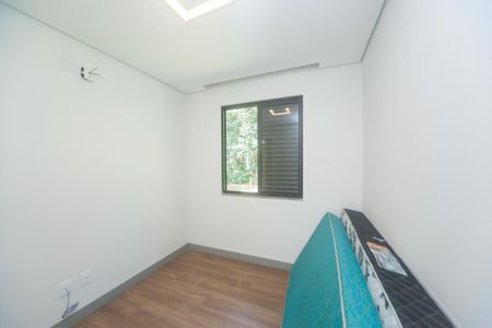 Casa de condomínio à venda com 380m², 5 quartos e 10 vagas Casa de condomínio à venda com 380m², 5 quartos e 10 vagasquarto