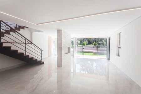 Casa de condomínio à venda com 380m², 5 quartos e 10 vagas Casa de condomínio à venda com 380m², 5 quartos e 10 vagassala