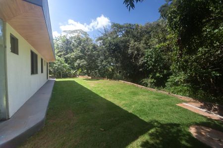 Quintal de casa de condomínio à venda com 5 quartos, 380m² em Retiro do Chale, Brumadinho