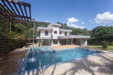 Casa de condomínio à venda com 380m², 5 quartos e 10 vagas Casa de condomínio à venda com 380m², 5 quartos e 10 vagasPiscina